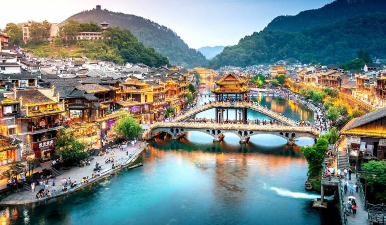 Éclairage Financier : Tout Savoir sur le Salaire Moyen en Chine pour les Aventuriers et Expatriés